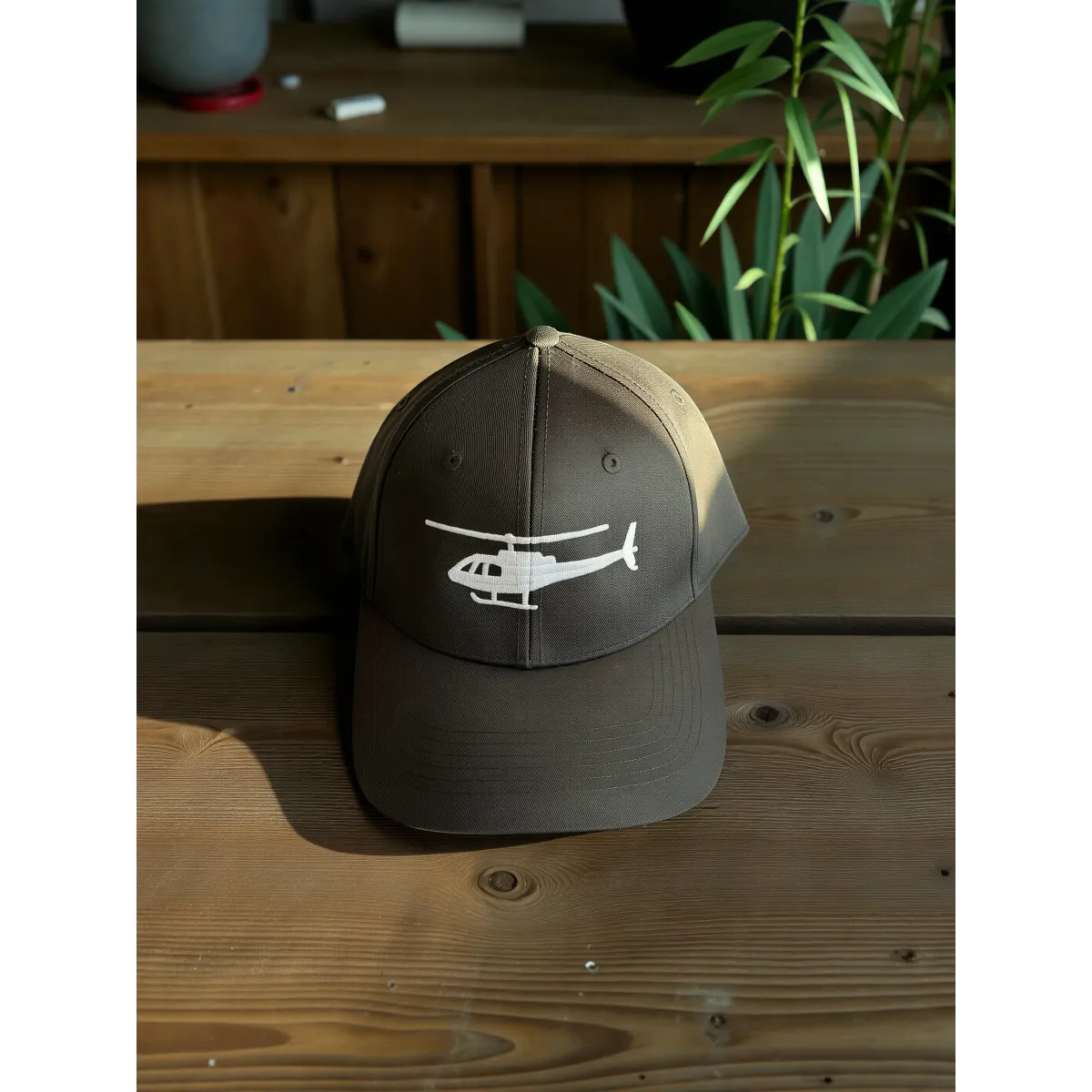 Classic Cap "Helicopter" – 6-Panel Basecap mit Stickerei