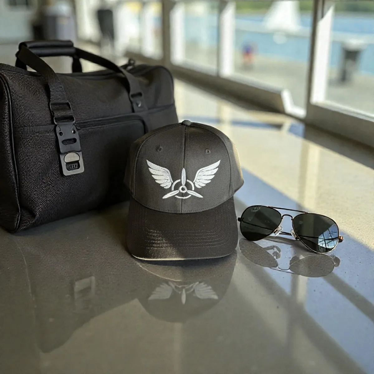 Klassische Cap "Wings & Propeller" Schwarz