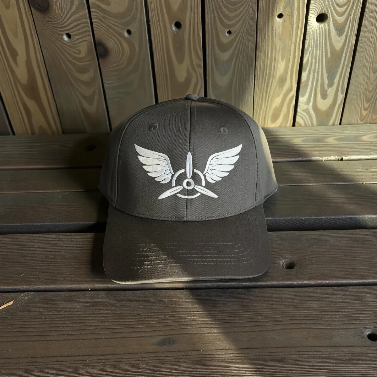 Klassische Cap "Wings & Propeller" Schwarz