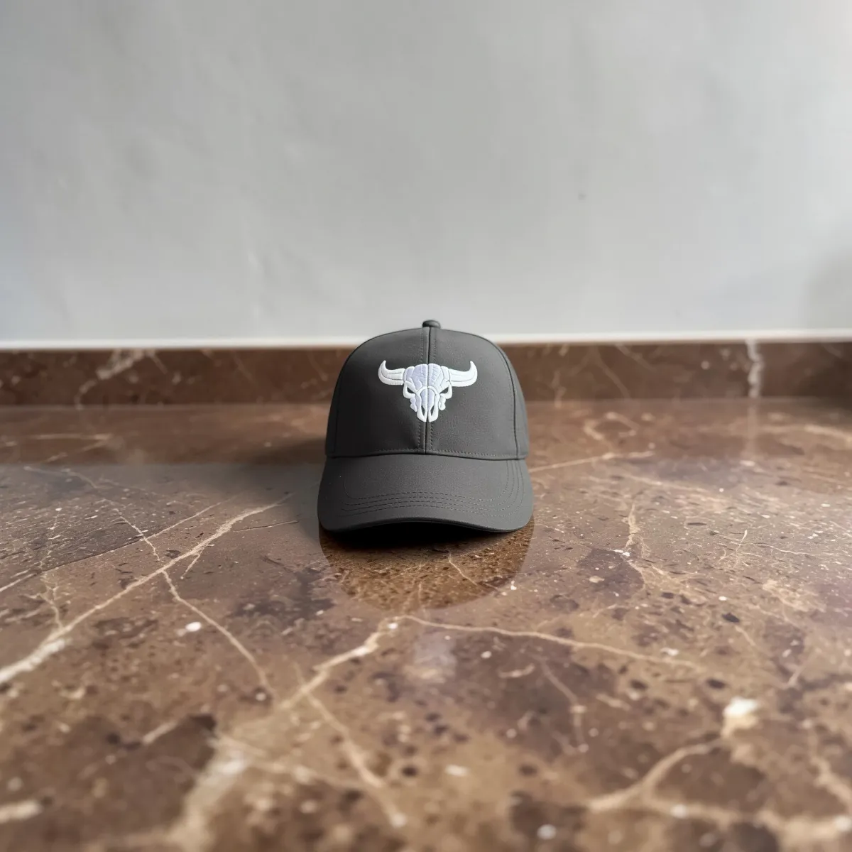 Klassische Cap "Bull Skull" Schwarz