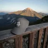 Klassische Cap "Dancing Wolf" Schwarz