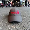 Klassische Cap "POHU" Schwarz mit roter Stickerei