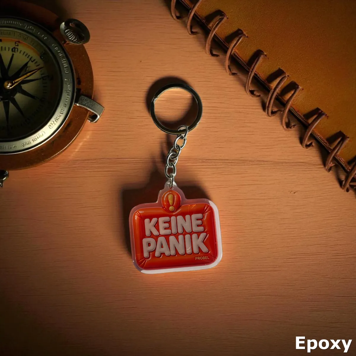 Akrylový přívěsek "KEINE PANIK"