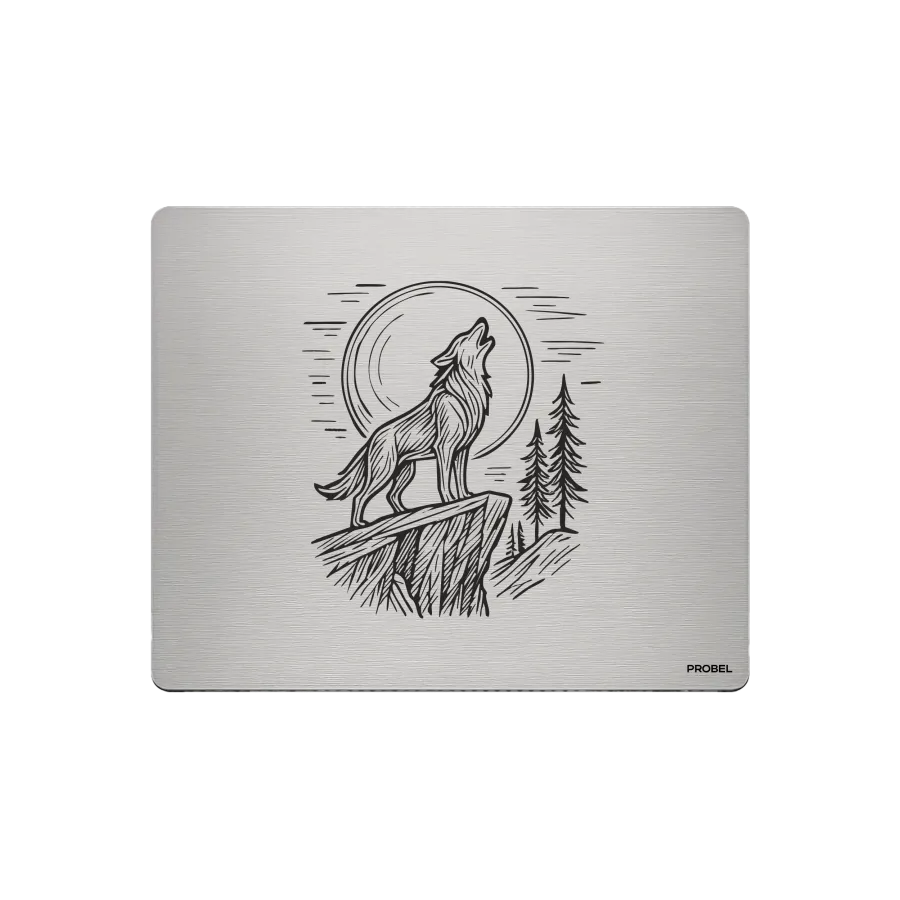 Aluminium-Mousepad – Lasergravur „Heulender Wolf bei Mondschein“
