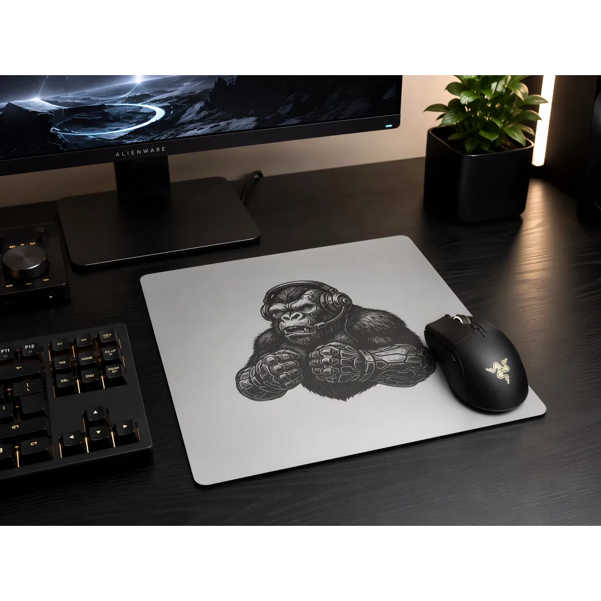 Aluminium-Mousepad – Lasergravur „Cyber Gorilla“