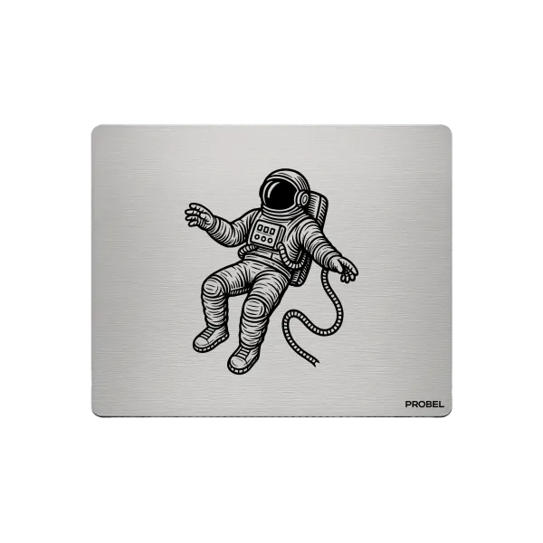 Aluminium-Mousepad – Lasergravur „Floating Astronaut“