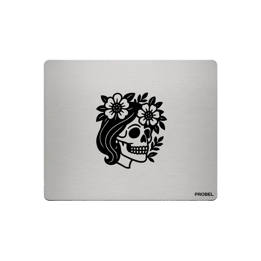 Aluminium-Mousepad – Lasergravur „Floral Skull Lady“