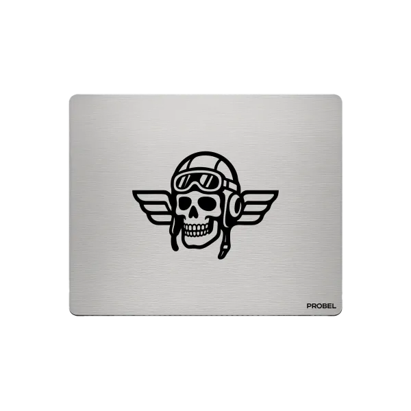 Aluminium-Mousepad probel – Lasergravur „Flying Skull Pilot“