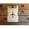 Aluminium Clipboard A5 – Pilot Kneeboard mit Flugzeug-Lasergravur inkl. Kniegurt