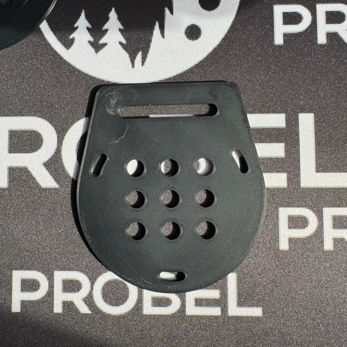 Cache ventilation compatible avec Piper PA28 – version perforée