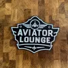 3D plastová cedule "Aviator Lounge" – dekorativní cedule pro piloty