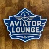 3D plastová cedule "Aviator Lounge" – dekorativní cedule pro piloty