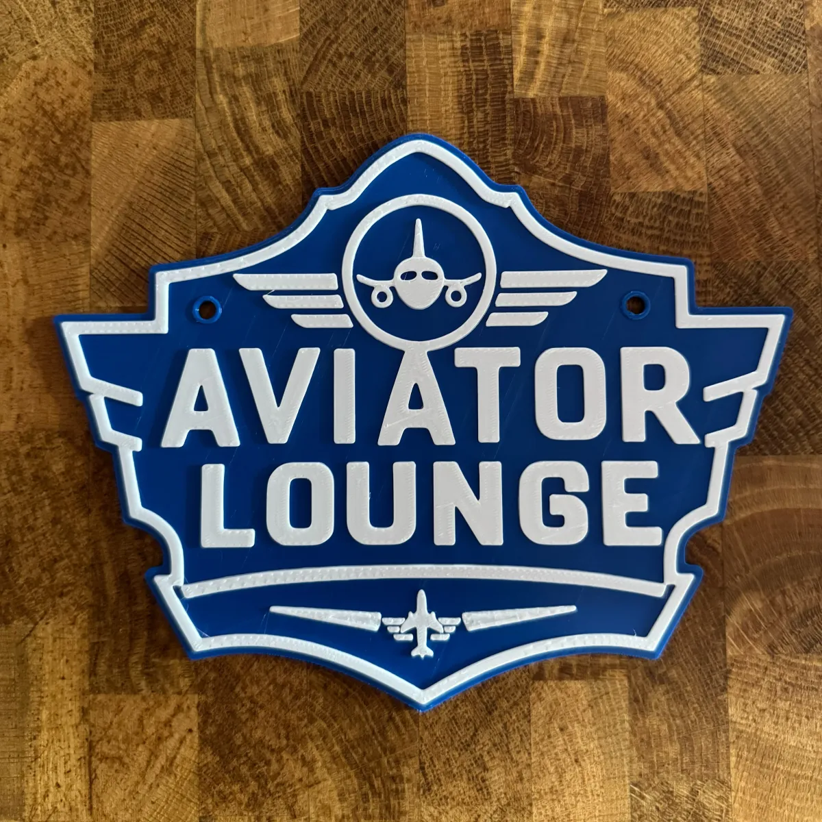 3D plastová cedule "Aviator Lounge" – dekorativní cedule pro piloty