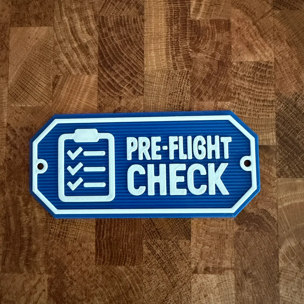 3D-Kunststoffschild "Pre-Flight Check" – geriffelte Oberfläche