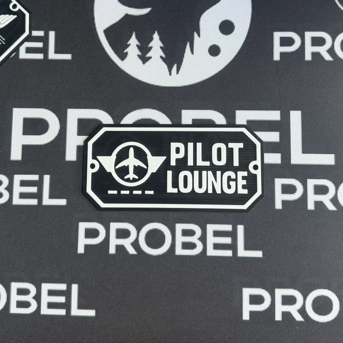 3D-Kunststoffschild "Pilot Lounge" – geriffelte Oberfläche