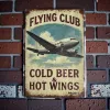 Metallschild "Flying Club – Cold Beer & Hot Wings"