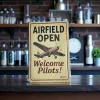 Metallschild "Airfield Open – Welcome Pilots!"