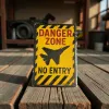 Metallschild Danger Zone – No Entry (Jet Silhouette)