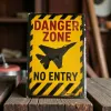 Metallschild Danger Zone – No Entry (Jet Silhouette)
